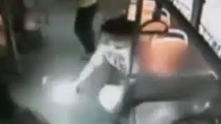 Charger exploding girl video || charger exploding girl, charger exploding girl twitter