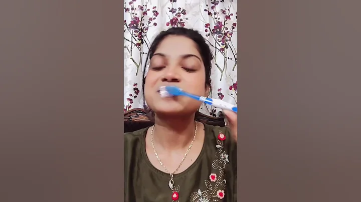 toothpaste as a lip plumping hack 😱😲#shortvideo #ytshort #viral #tiktok #makeup #1million #tranding
