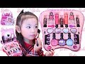 バービー メイクセット♡念願の初メイクが楽しすぎた♪ 5歳のお誕生日プレゼントにもらったよ！Barbie Makeup Set