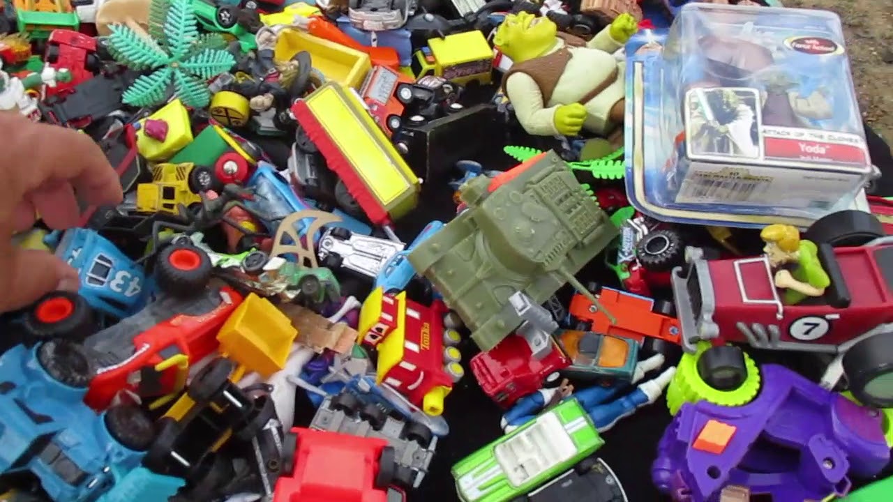 Hot Wheels Hunting on Sunday at a flea market.  Match Box cars and Hot Wheels cars.