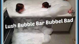 LUSH Bubble Bar in Bubbelbad: schuim genoeg :-)