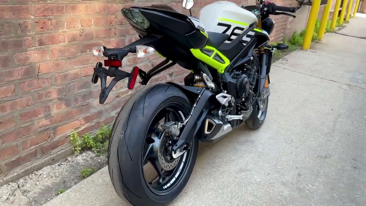 2024 Triumph Street Triple 765 Moto 2 edition Crystal White walkaround