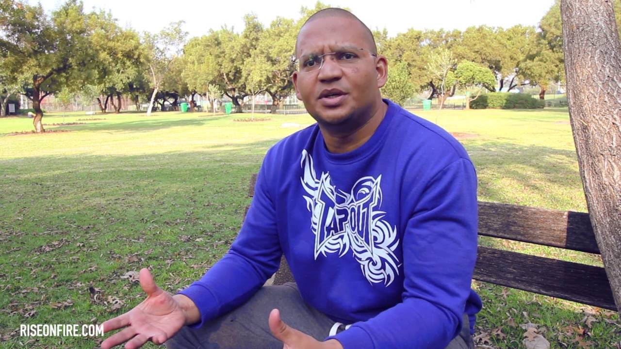 ╫ Muslim sees and hears Jesus!!! WOW!