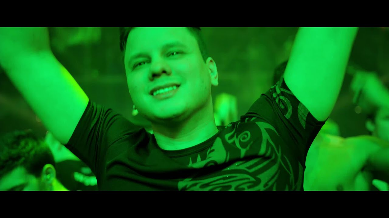 Watch Hard Bass 2018 | Team Green live set by D-Block & S-te-Fan, Zatox & Wildstylez on YouTube