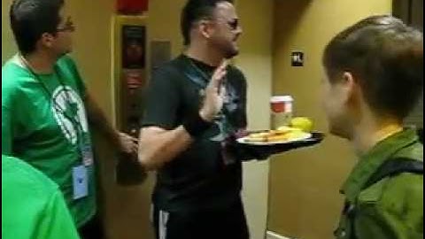 Lee Tockar in a hallway at Everfree Northwest