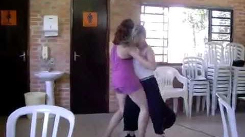 mulher com mulher zouk