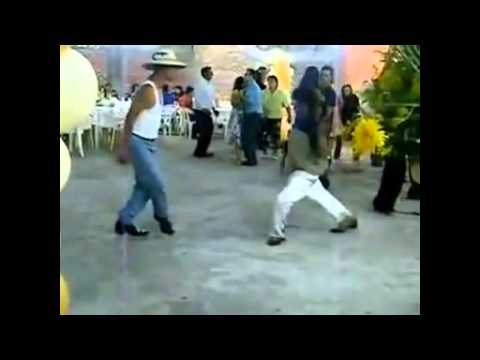Drunk mexicans dancing Dubstep.avi