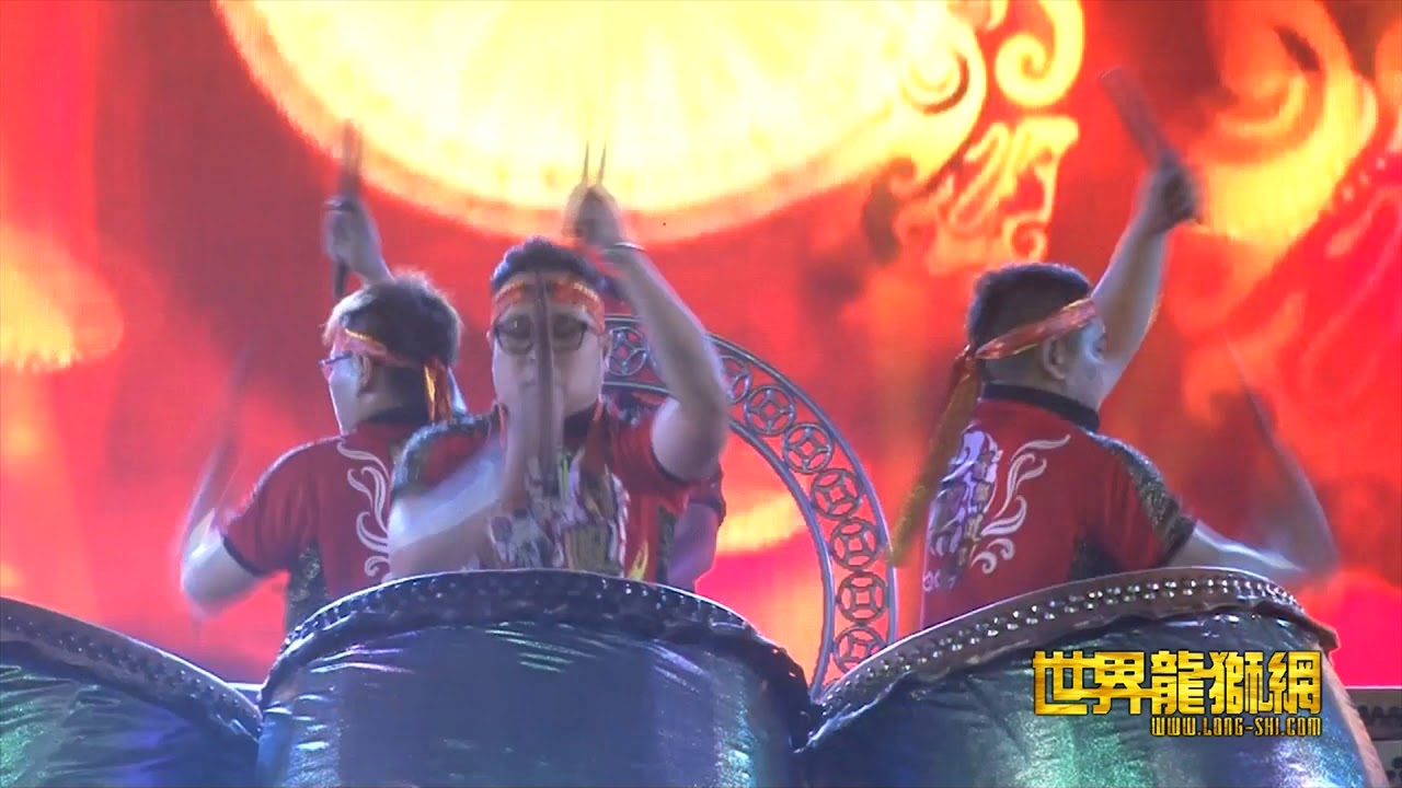 日兴醒狮健身院-表演