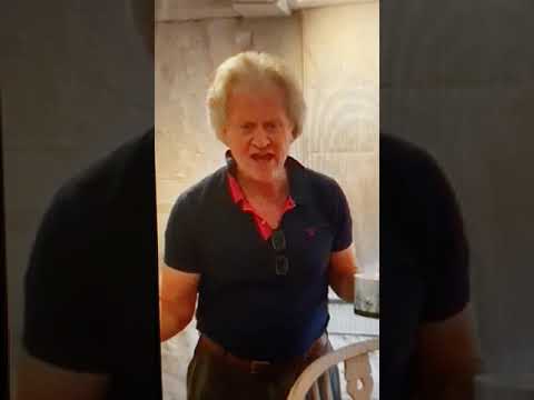 Tim Martin shows 40k staff what a great boss he is as he tells them get jobs at Tesco's whilst Drunk