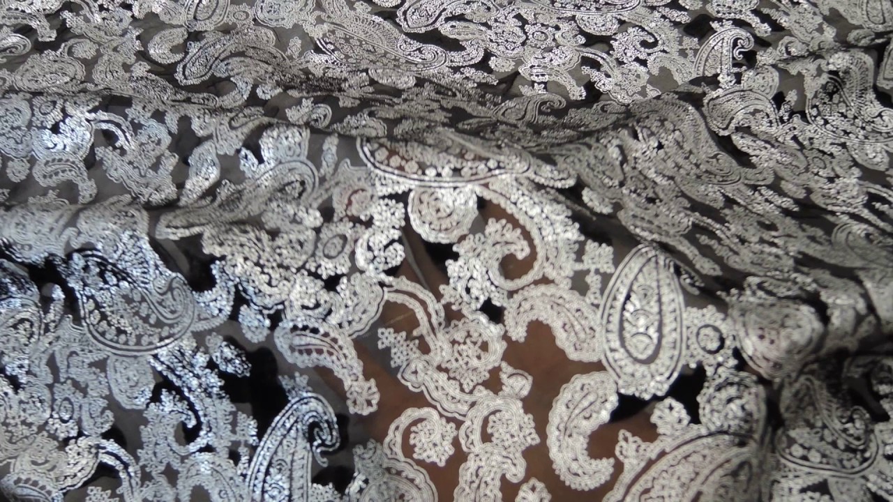 Бархат Бархат Деворе панбархат черный фон серый орнамент пейсли Италия