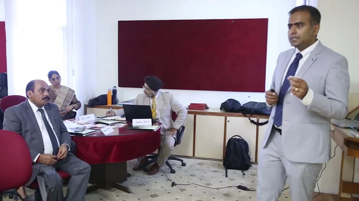 Students get an opportunity to intrerct and get insights from industry leaders