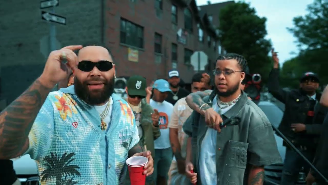 Watch Luz Baja x Mestizo Is Back - GIN GIN (Video Oficial) Prod. @Lagrenaprod on YouTube Watch Luz Baja x Mestizo Is Back - GIN GIN (Video Oficial) Prod. @Lagrenaprod on YouTube