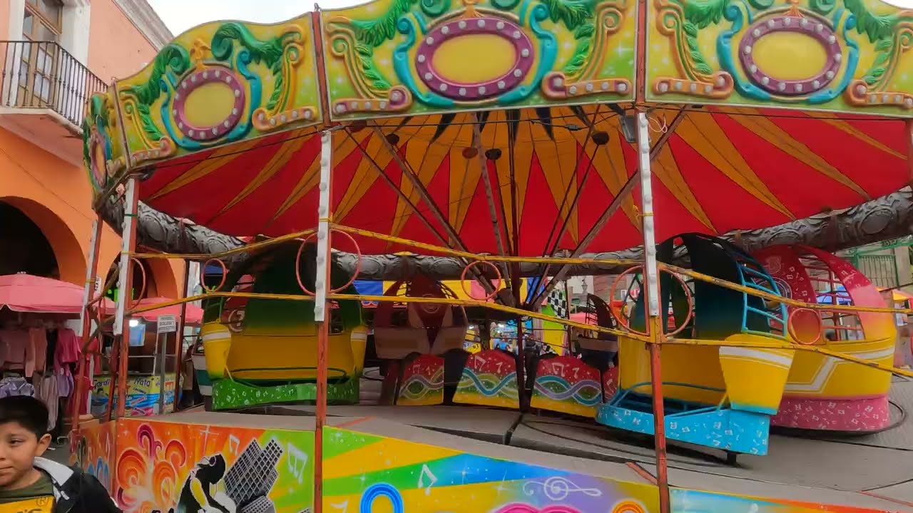 -Recorrido por toda la feria de ZACATELCO TLAXCALA 2025 (Un montón de juegos mecánicos y puestos ).