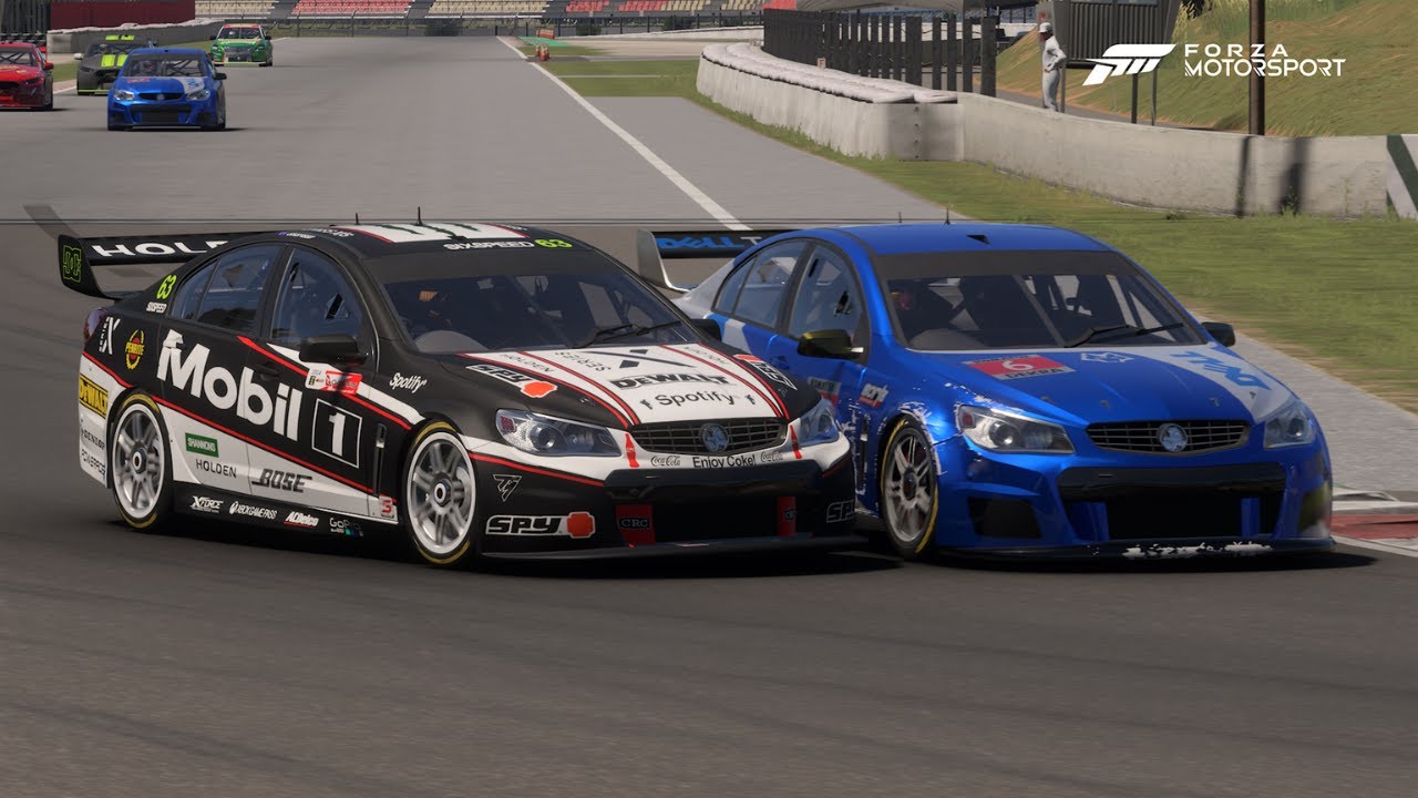 Vf Racing Forza Motorsport Holden VF Commodore V8supercar Racing Around Circuit ...