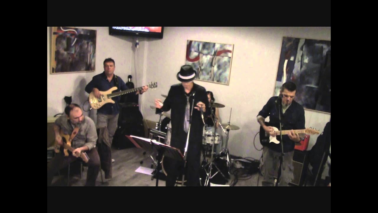 Blue Strack - Hooray for hooraw - YouTube