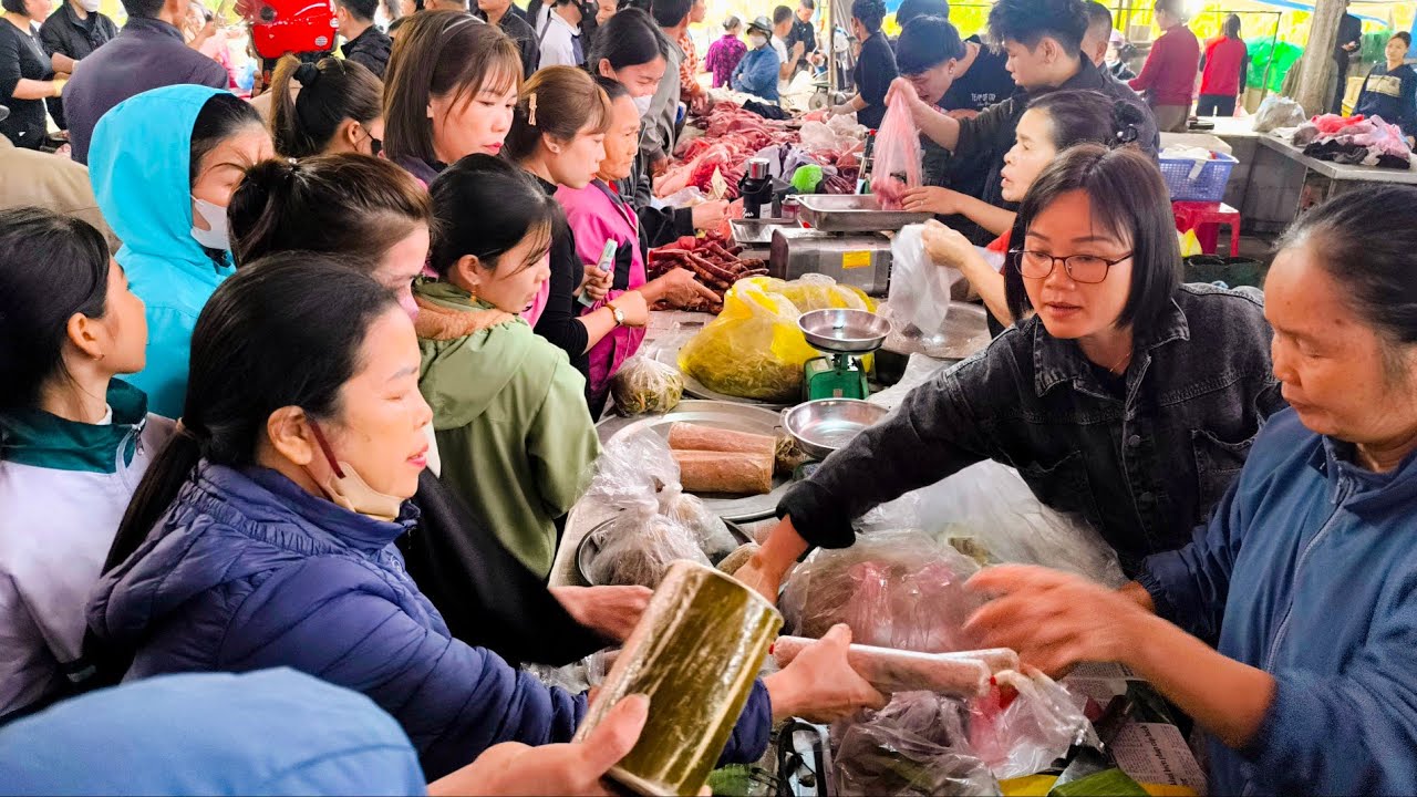Ngày 29 Tết Ở Chợ Cài Thái Nguyên Có Gì Mà Đông Nghịt Người?