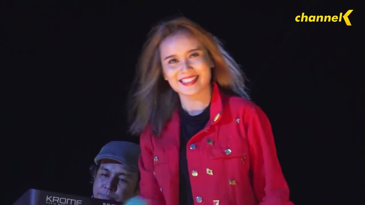 ကိုယ်ရေးရာဇ၀င်❤️တီတီဖူးရဲ့ 2020 လပြည့်နေ့က Channel K ရဲ့ live အမှတ်တရ 