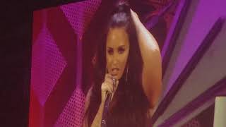 Demi Lovato - Confident & Cool for the Summer (Live in Chicago @ Jingle Ball 2017)