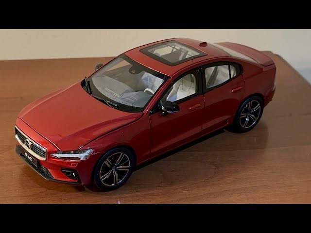 CSM 1/18 Volvo ボルボ S60L グレーメタリック 並行輸入品】 ミニカー 1/18 ボルボ S60 2020 : Car model toy