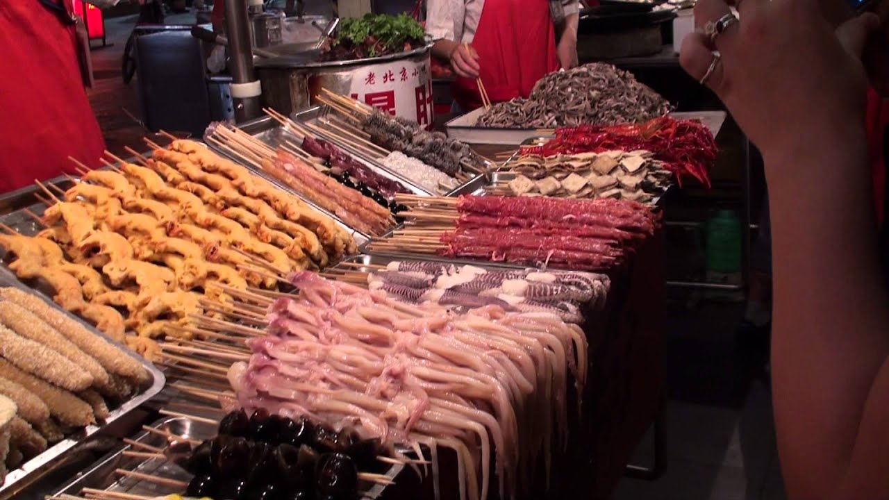 China market snake, worms, scorpion in Beijing - YouTube