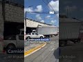 Camion queda atascado en el puente de Yaguate y afecta el transito