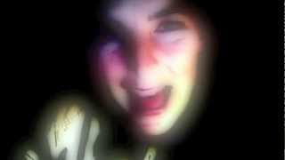 Vídeo de Emilymclain - Lay Down