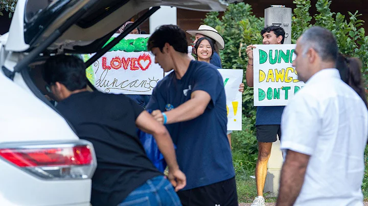 Rice’s largest class moves in, launching a week of tradition and dreams