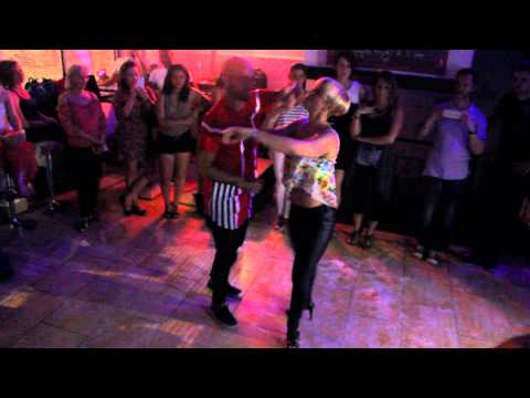 Albir & Carola  ✤ ✤ Démo Kizomba & Bachata  ✤ ✤ au Torito Bordeaux