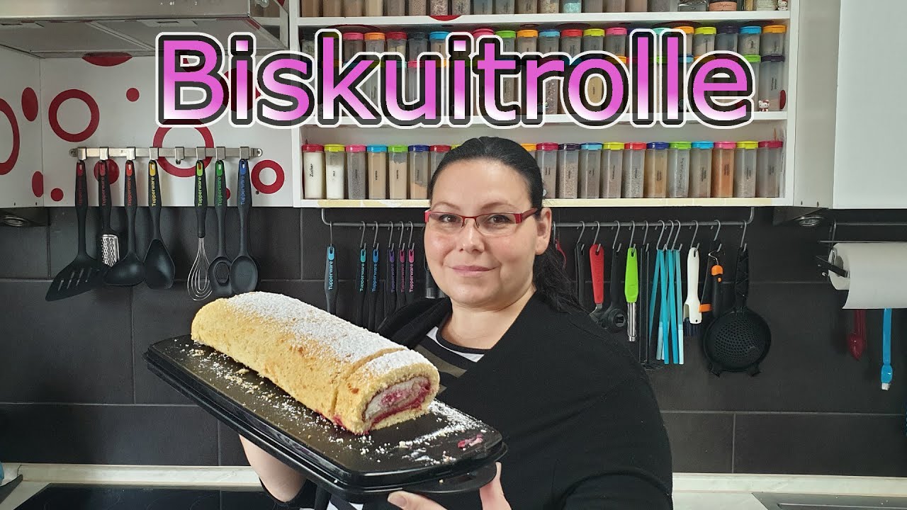 Biskuitrolle auf der Silikon-Backunterlage von Tupperware