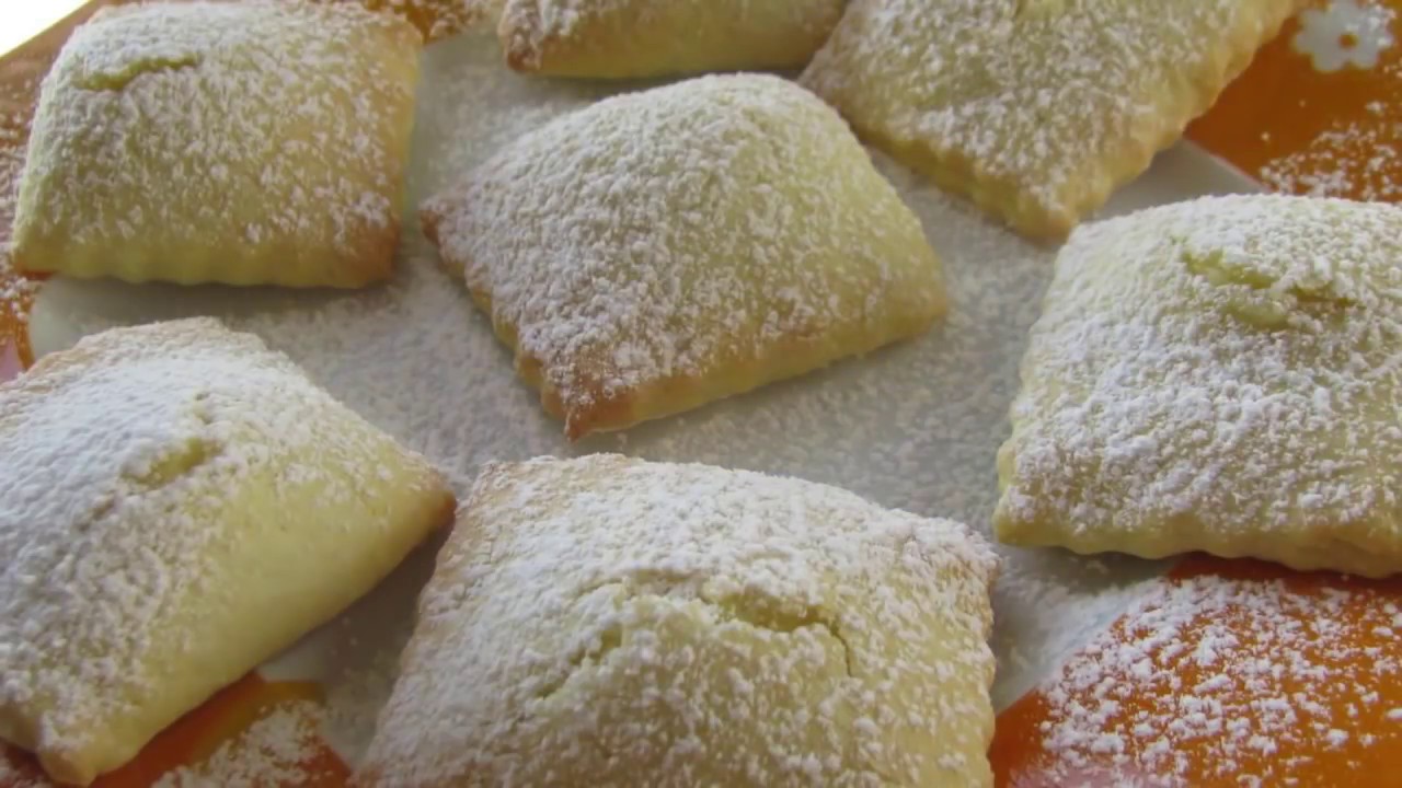 Come preparare la crema di ricotta per cannoli | Guide di ...