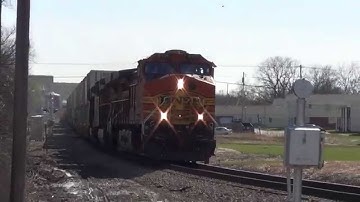 BNSF, Union Pacific + NS Engines on NS 22K Train