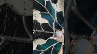 Creating a holly decoration