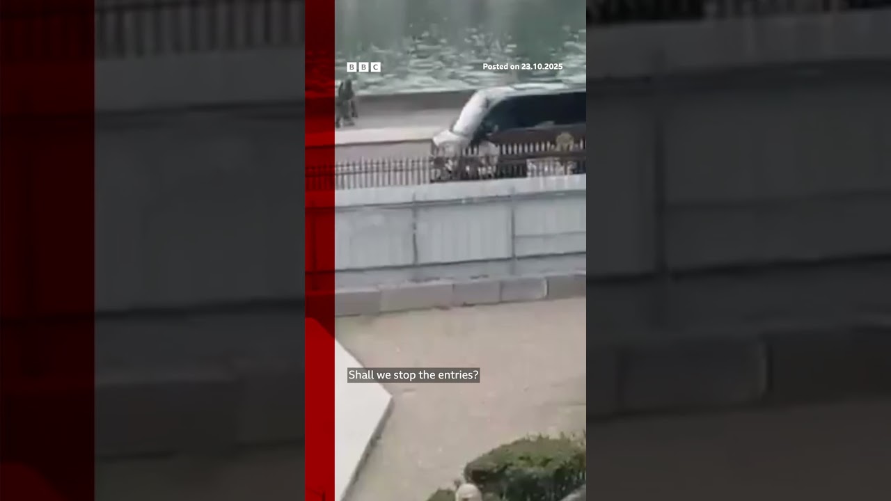 Video has emerged appearing to show the alleged Louvre thieves making their escape. 