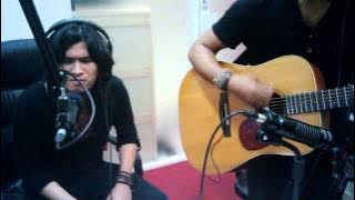 Virzha ...Live Accoustic 'Aku Lelakimu ' at beatradioID com