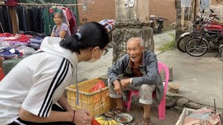 農歷九月廿九台山Taishan 白沙鎮“潮境墟日”民生百態。早餐檔菜檔肉檔什貨檔趕集買賣的村民，集市還沒到早上十點就陸續散墟了。