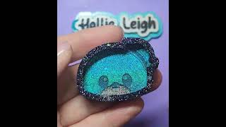 Reveal of the penguin. #glitterqueen #hallie_leigh #penguin #asmr #sparkle #resinshaker