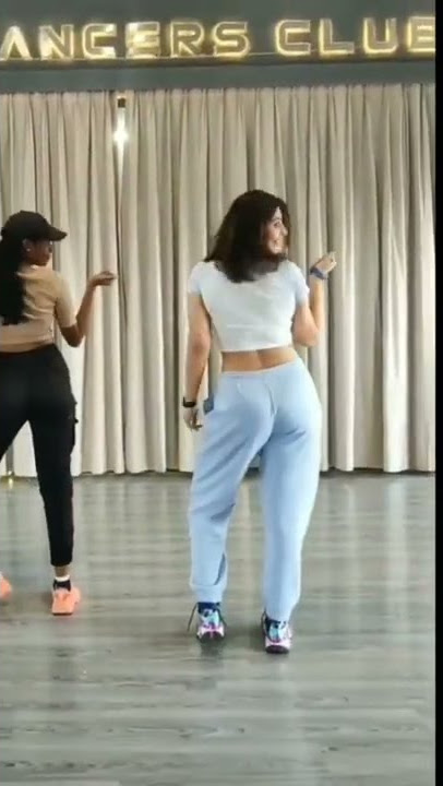 Badam Badam Kacha Badam Ft Dhvani Bhanusali Dance Kachcha Badam Song #KachchaBadam