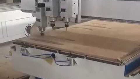 CNC Wood Router with three spindles for cabinet door making