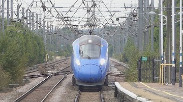 Lumo Class 803 passes St. Neots (20/9/22)