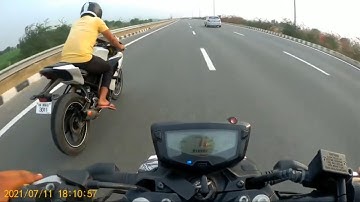 Apache 160 4v Vs R15 V3 Highway Battle !!