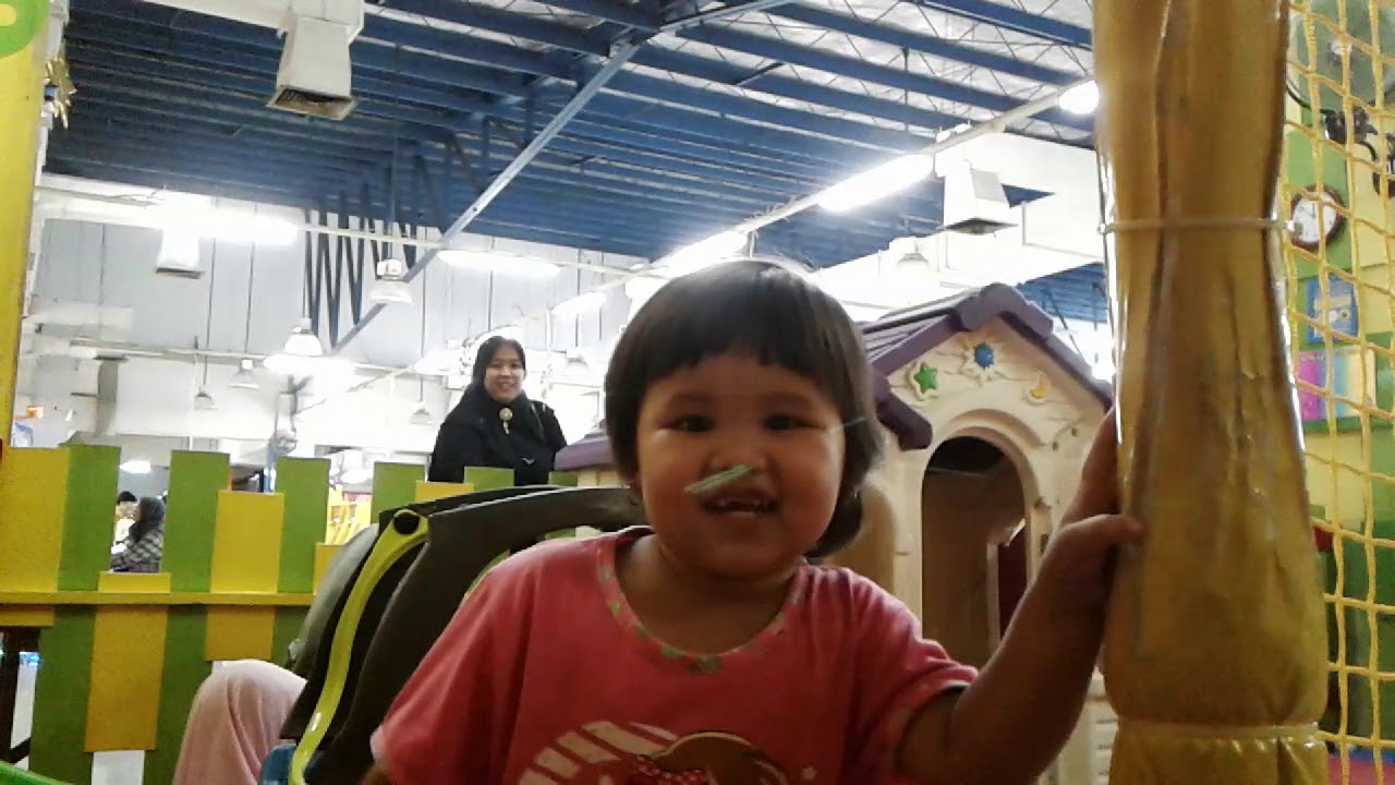 Indoor playground Ada Swalayan Bogor 