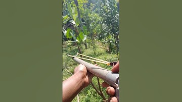 PVC slingshot, very easy to make #diyslingshot #diypvc