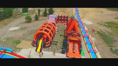 Lilytoys Inflatable water park obstacle course