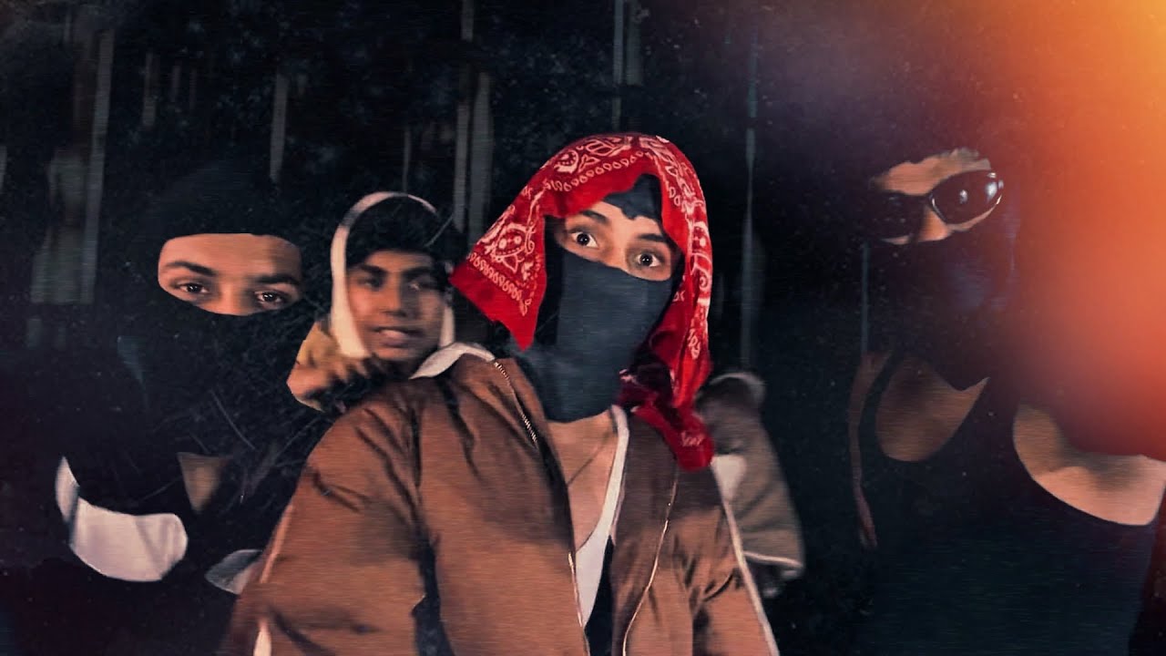 704 - YOUNG BURN70 x 