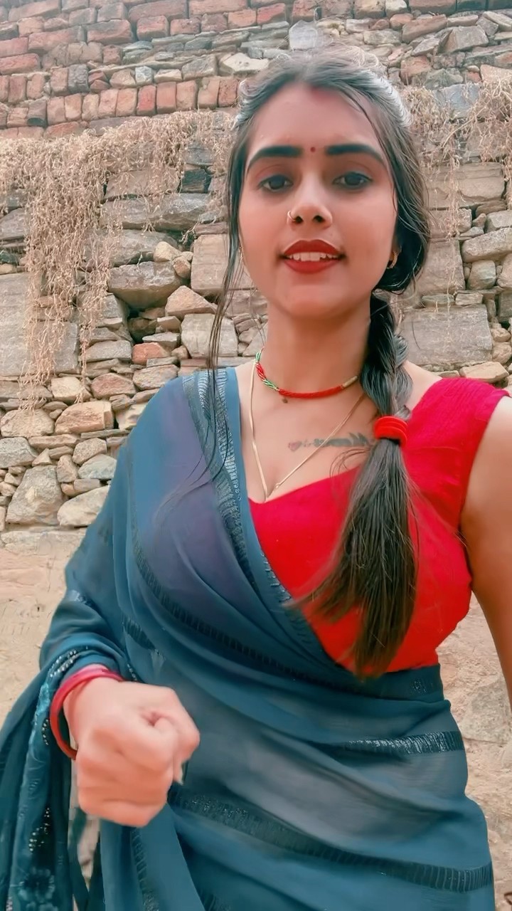 दिमाक नहीं है क्या पागल ? #shorts #meenu #trending #ytshorts #youtubeshorts