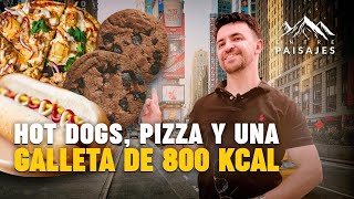 🌭 Trying the MOST TYPICAL NEW YORK FOOD with Alejandro de la Cruz | The 1950s Diner!