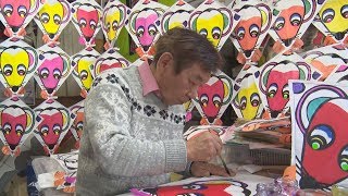 揚がれ、令和の初だこ  札幌の工房で作業ピーク
