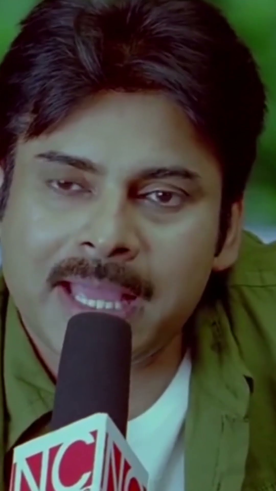 Pawan Kalyan is Aurat Ka Interview Le Raha Hai