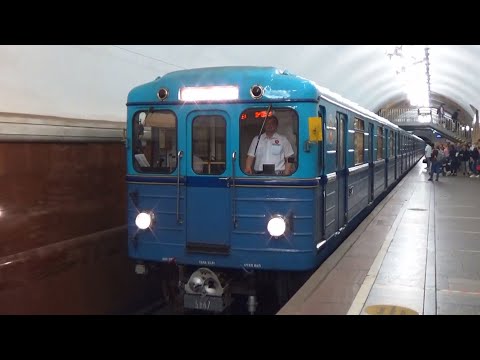 'Легенда Мосметро!' Электропоезд
