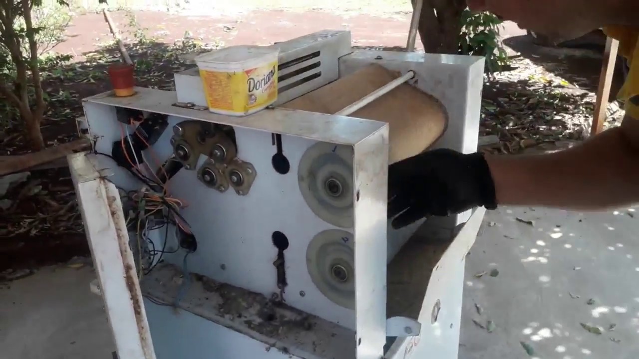 COMO TROCAR O PANO DE MODELADORA DE PÃO